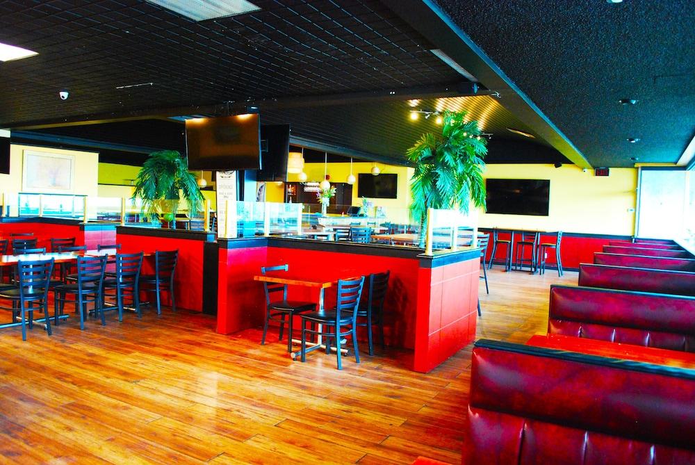 Ramada By Wyndham Edmonton Yellowhead Nw Luaran gambar