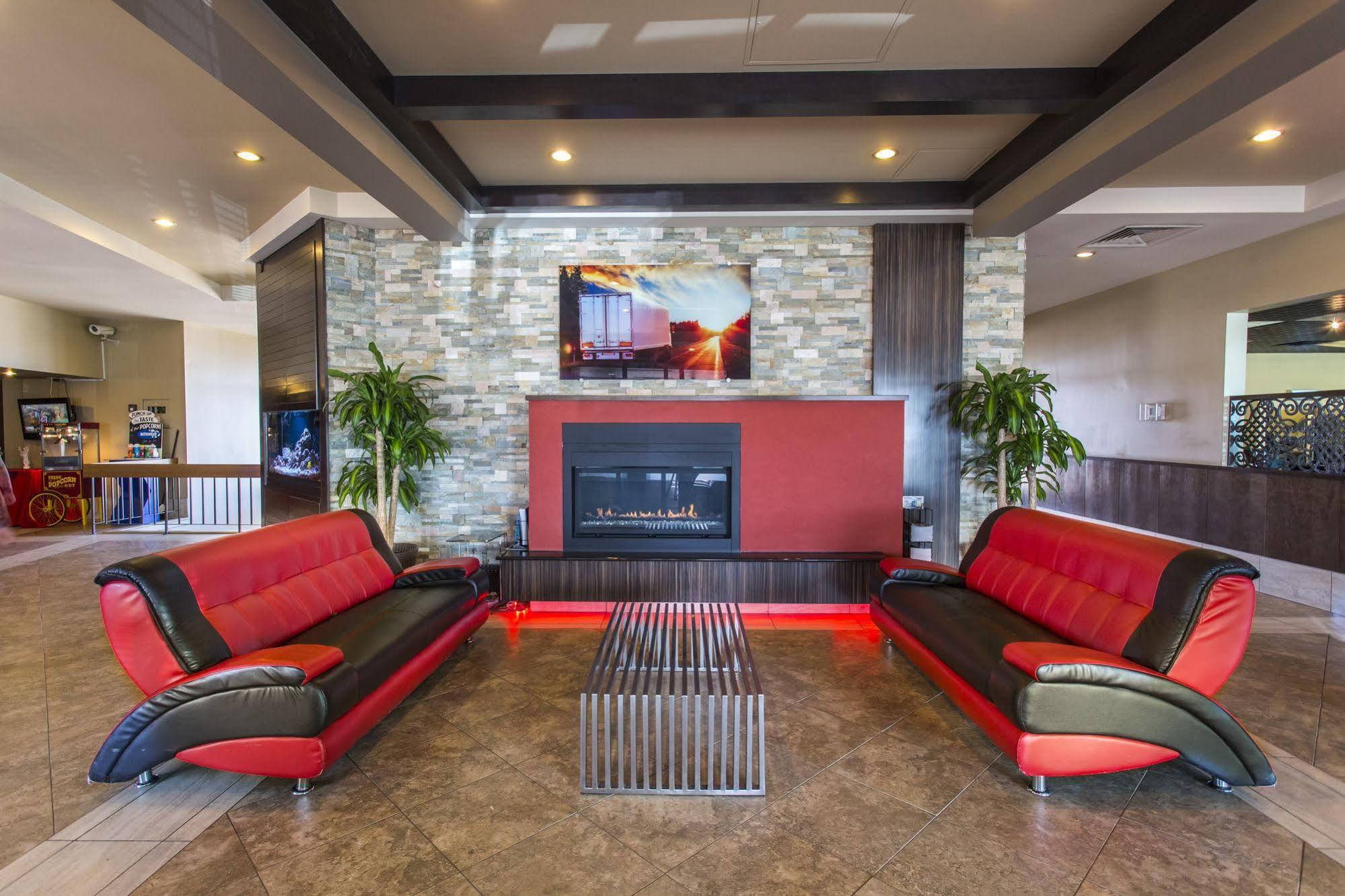 Ramada By Wyndham Edmonton Yellowhead Nw Luaran gambar