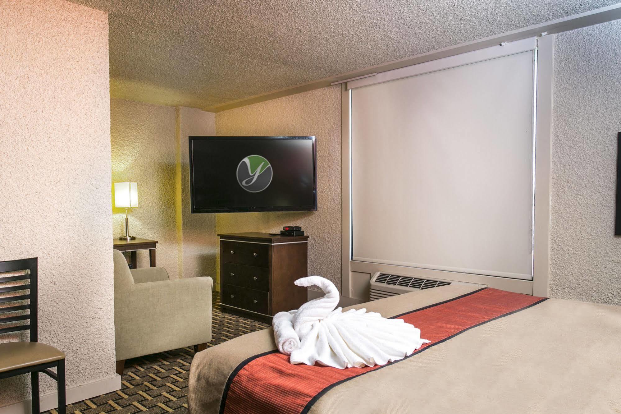 Ramada By Wyndham Edmonton Yellowhead Nw Luaran gambar
